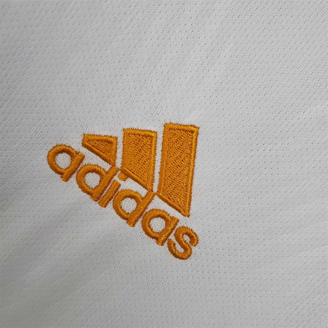 Camiseta Retro Real Madrid 21/22 Local