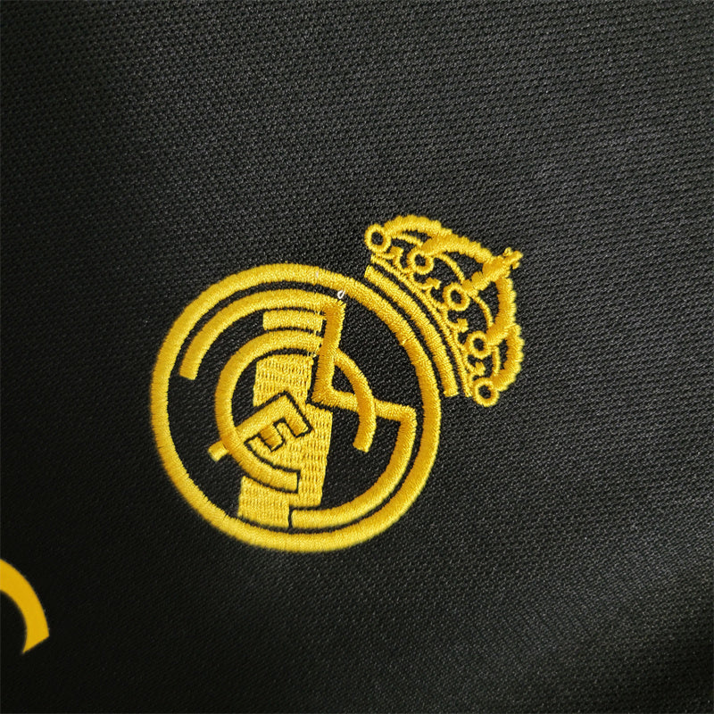 Camiseta Retro Real Madrid 23/24 Alternativa