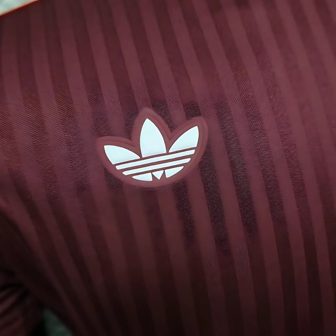 Camiseta Bayern Múnich 25/26 Retro Red Specials