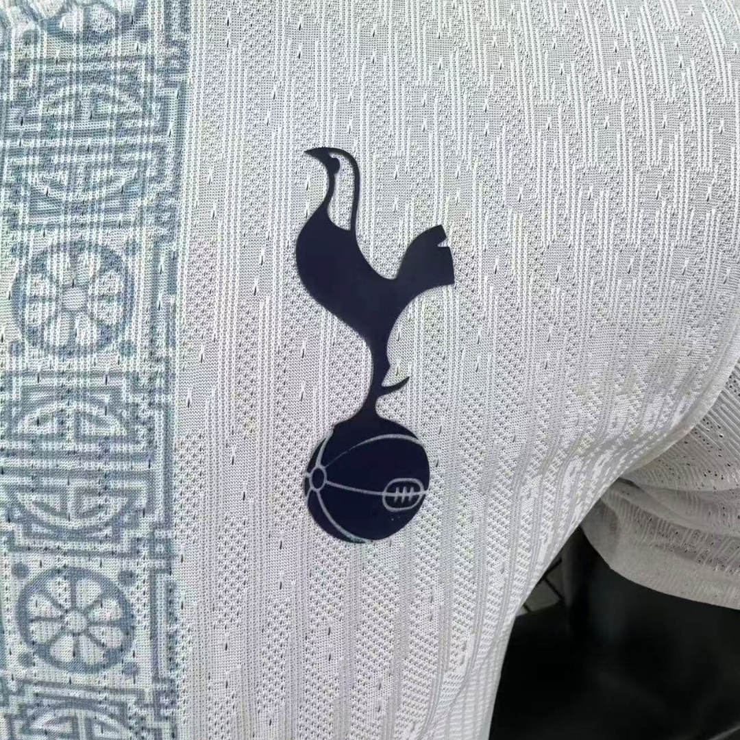 Camiseta Tottenham 25/26 Snake New Year Edition