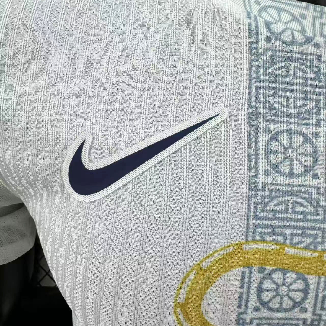 Camiseta Tottenham 25/26 Snake New Year Edition