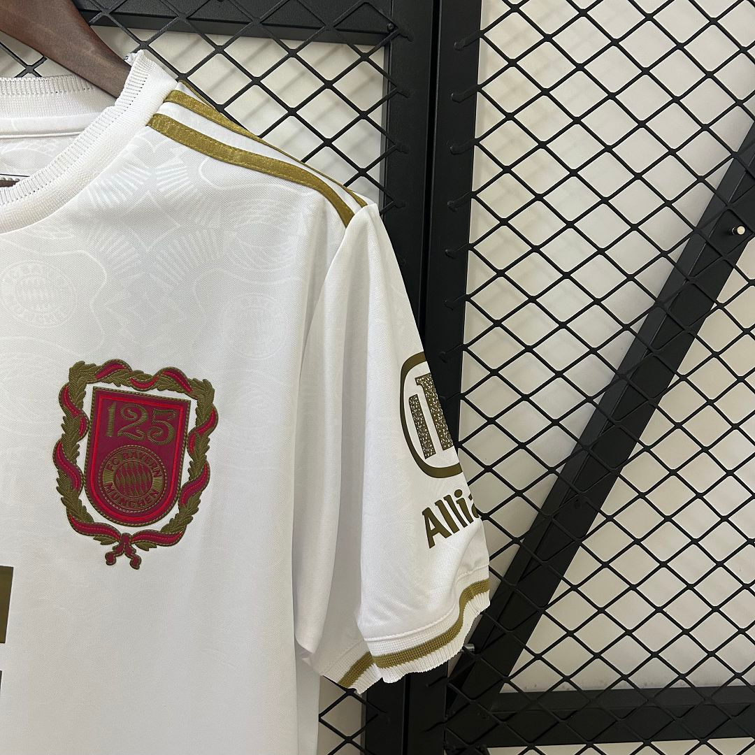 Camiseta Bayern Munich 24/25 Edición 125 Aniversario (Blanca)