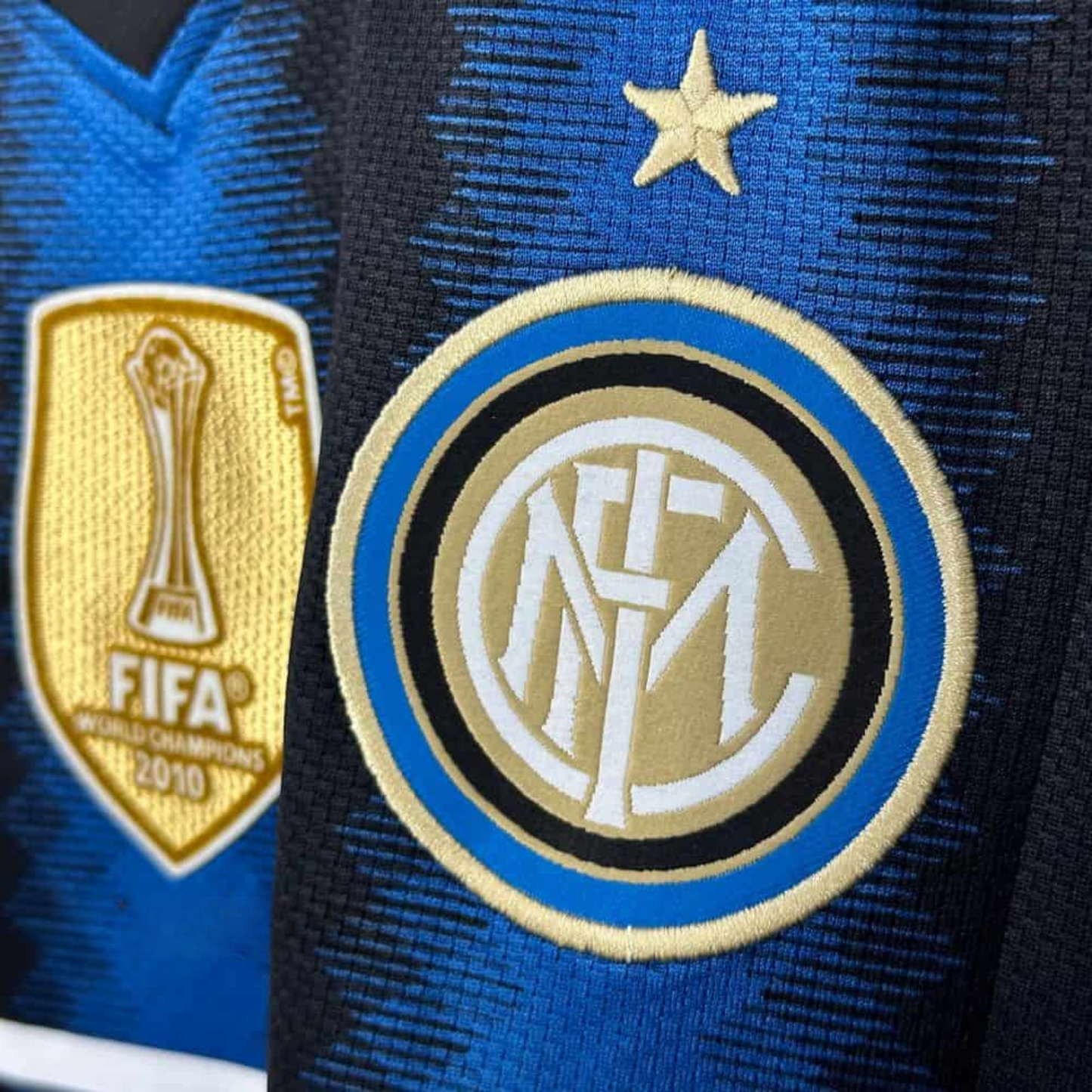 Camiseta Retro Inter Milán 10/11 Local + Parches del Triplete