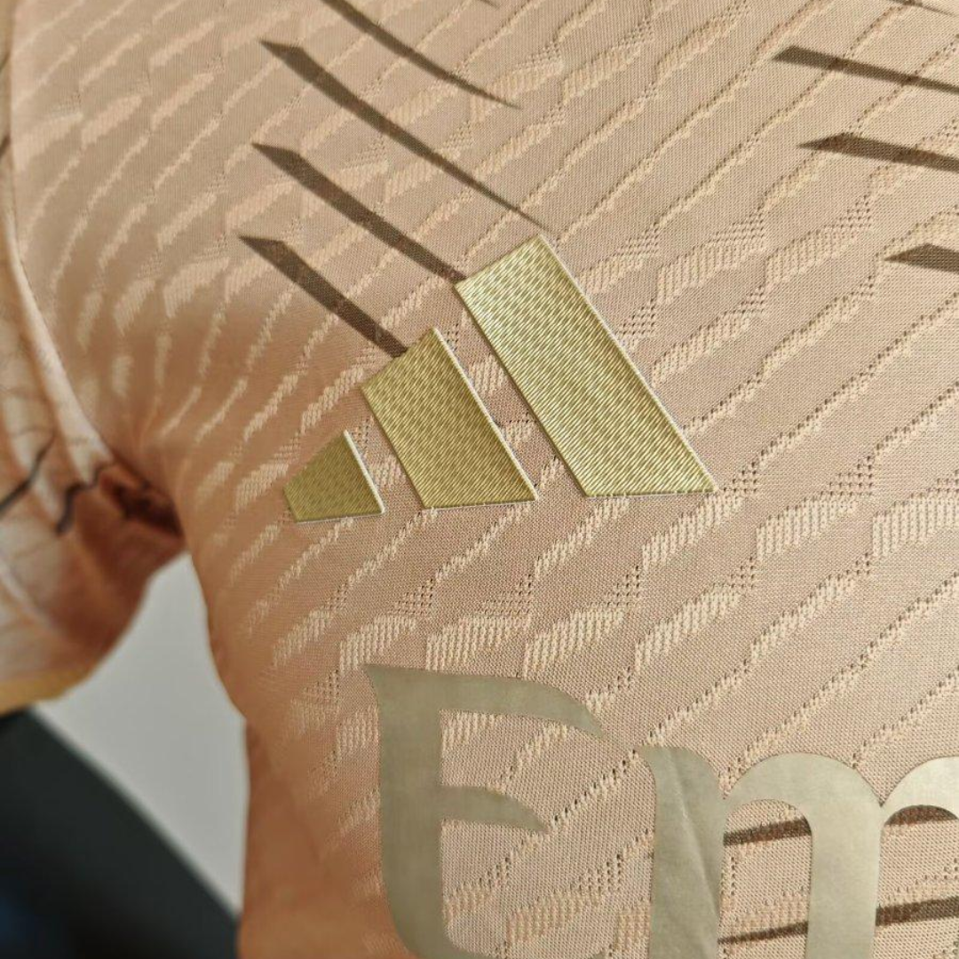 Camiseta Real Madrid 24/25 Golden Edition