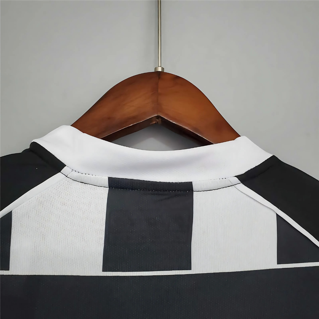 Camiseta Retro Juventus 02/03 Local