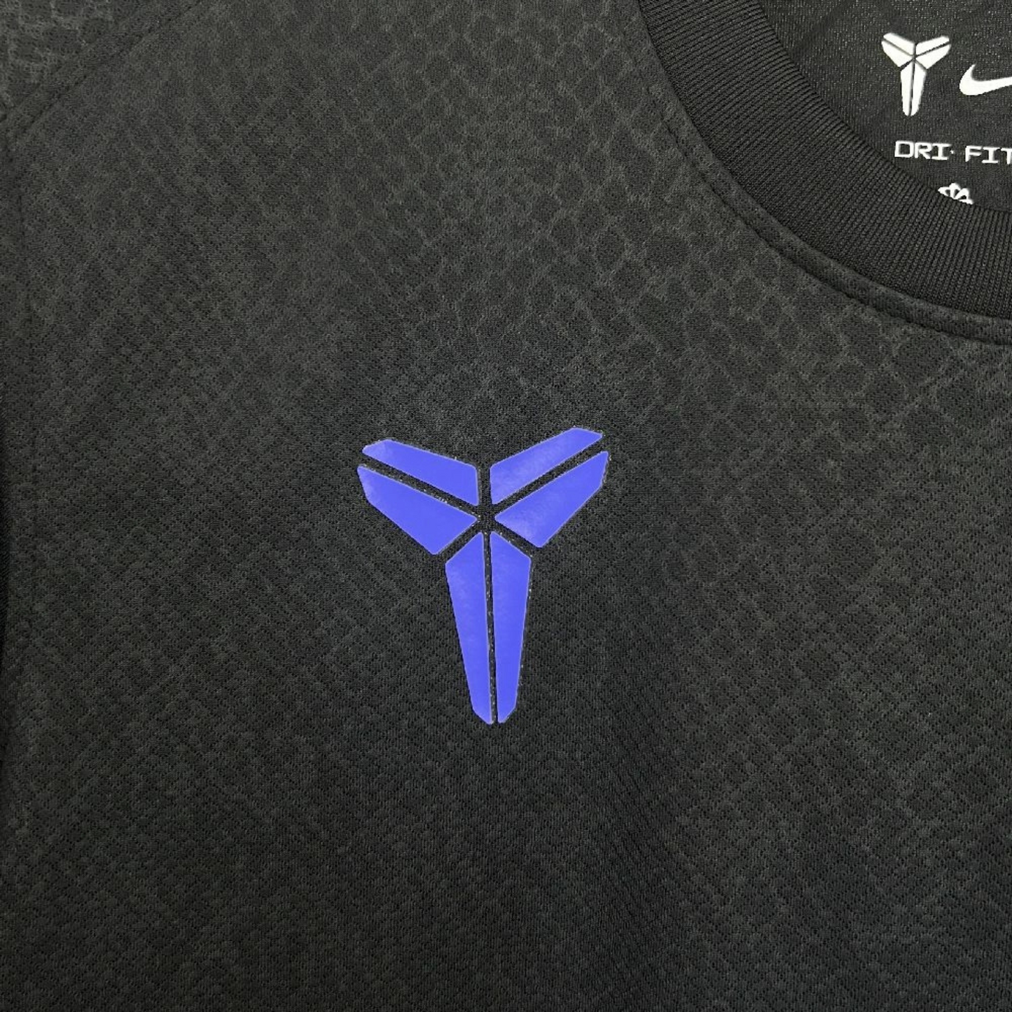Camiseta Pre-Partido - FC Barcelona 25/26 Black Mamba Collection