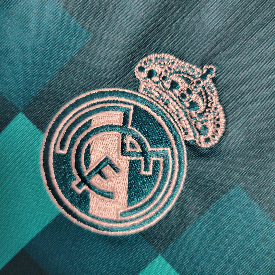 Camiseta Retro Real Madrid 17/18 Alternativa