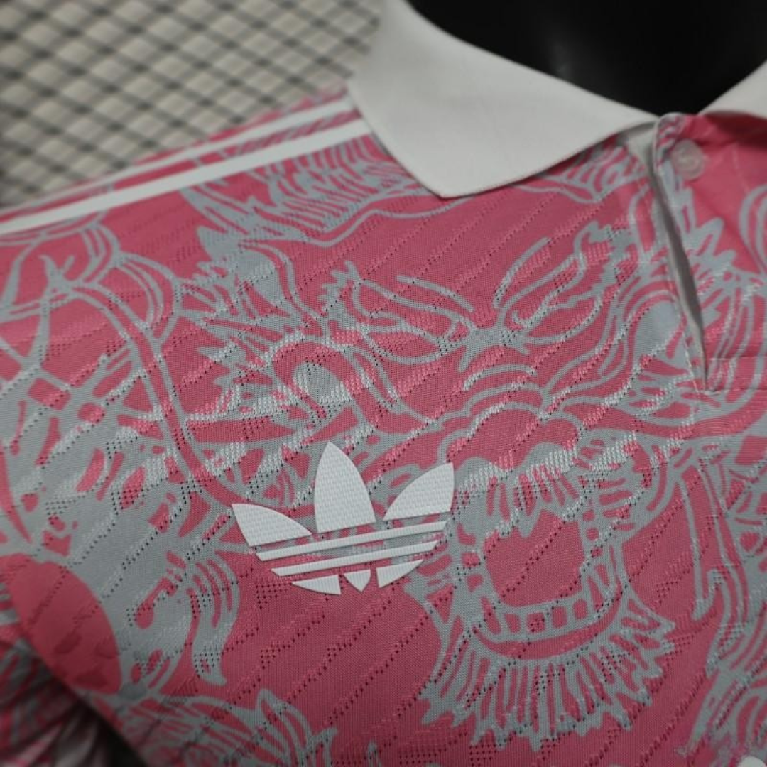 Camiseta Real Madrid 25/26 Pink Dragon Ink Edition