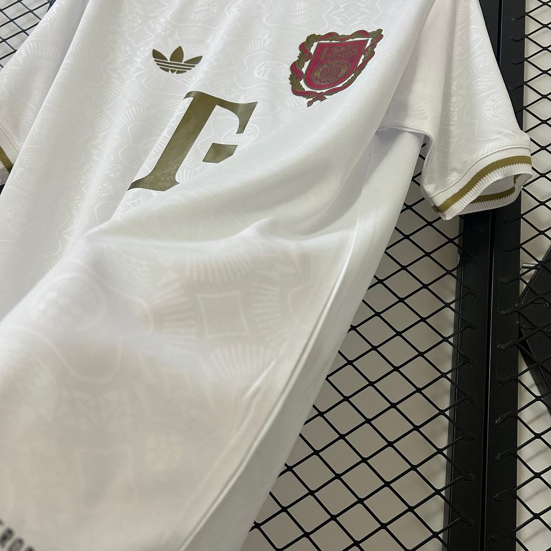 Camiseta Bayern Munich 24/25 Edición 125 Aniversario (Blanca)