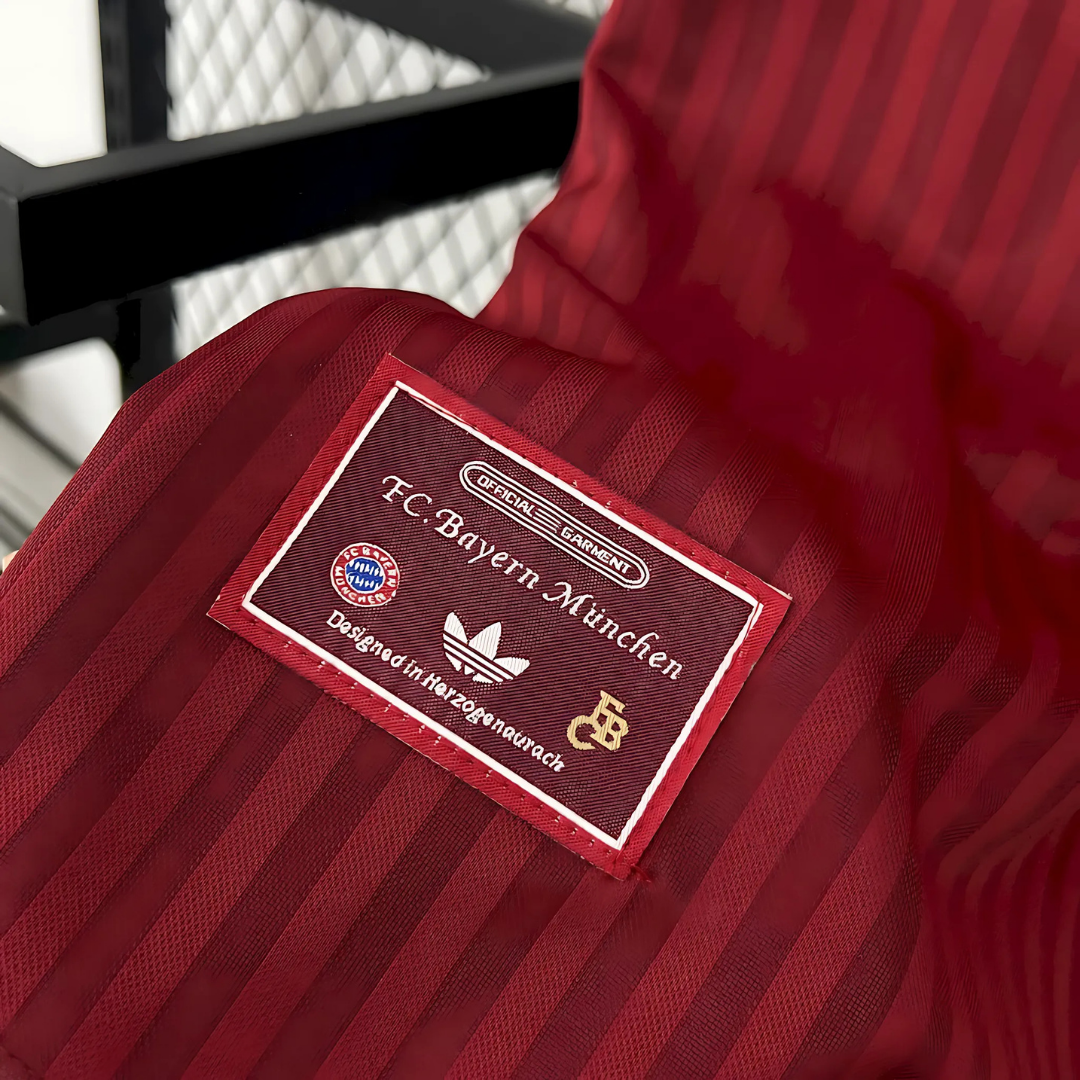 Camiseta Bayern Múnich 25/26 Retro Red Specials