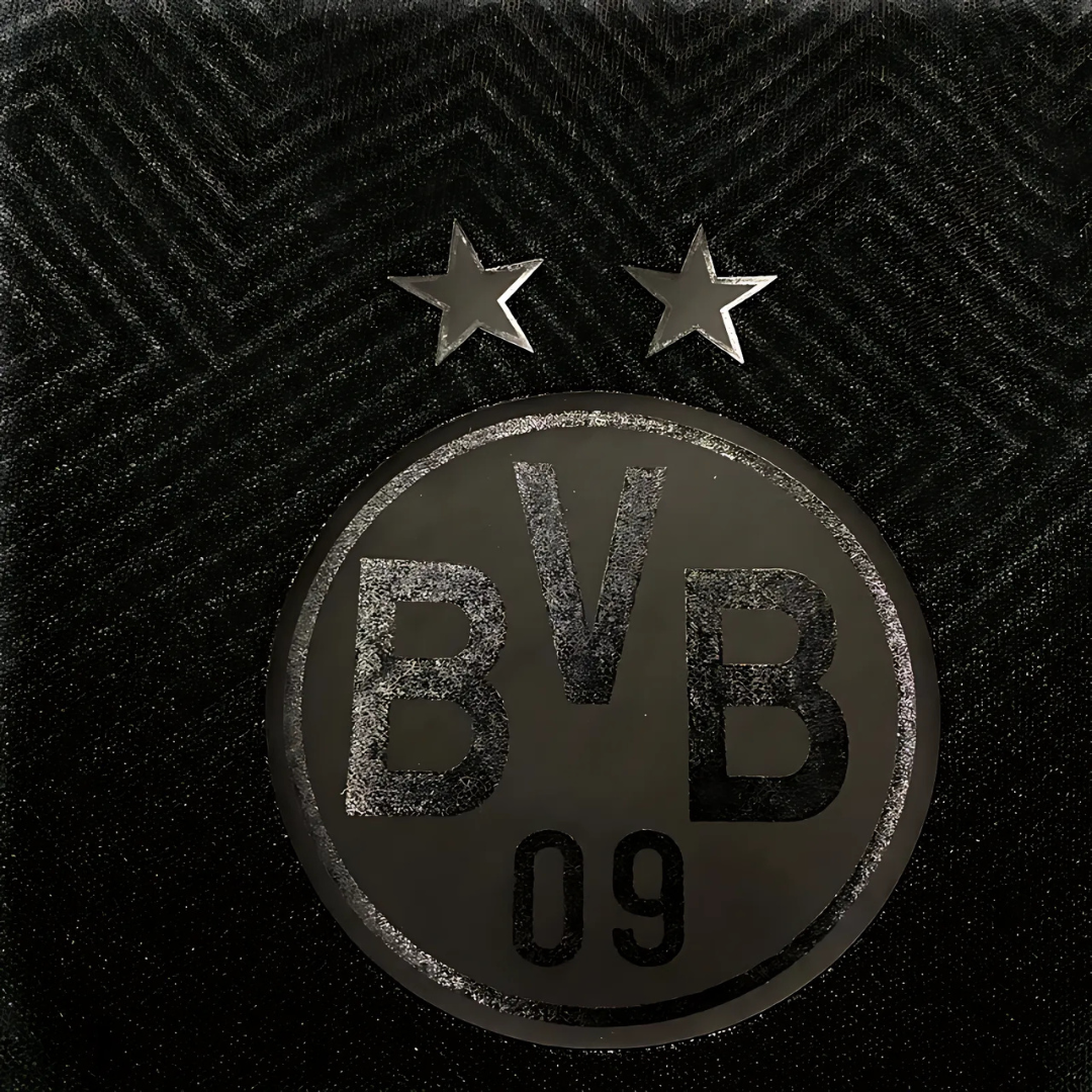 Camiseta Retro Borussia Dortmund 19/20 Blackout Edition