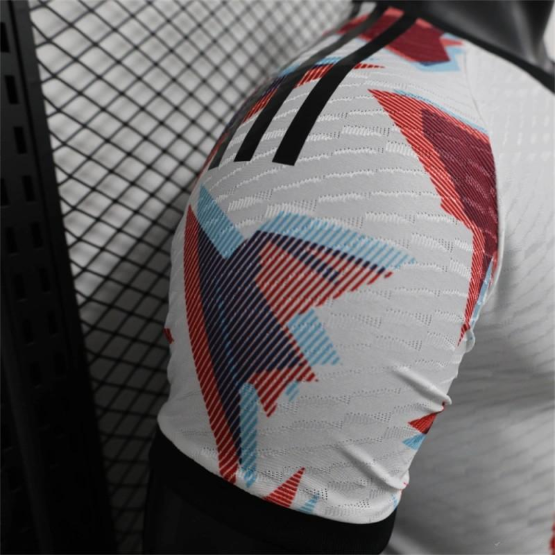 Camiseta Japón 2024 Goku White Version