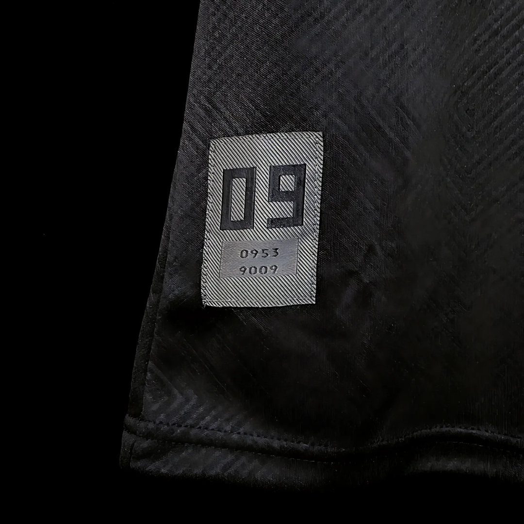 Camiseta Retro Borussia Dortmund 19/20 Blackout Edition