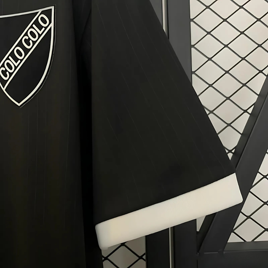 Camiseta Colo Colo 25/26 Edición Especial 100 Aniversario Monocromática