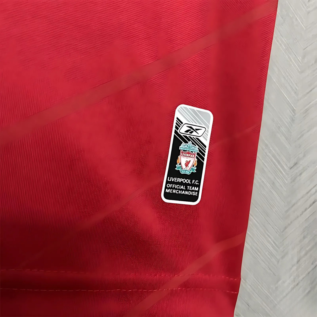 Camiseta Retro Liverpool 05/06 Local