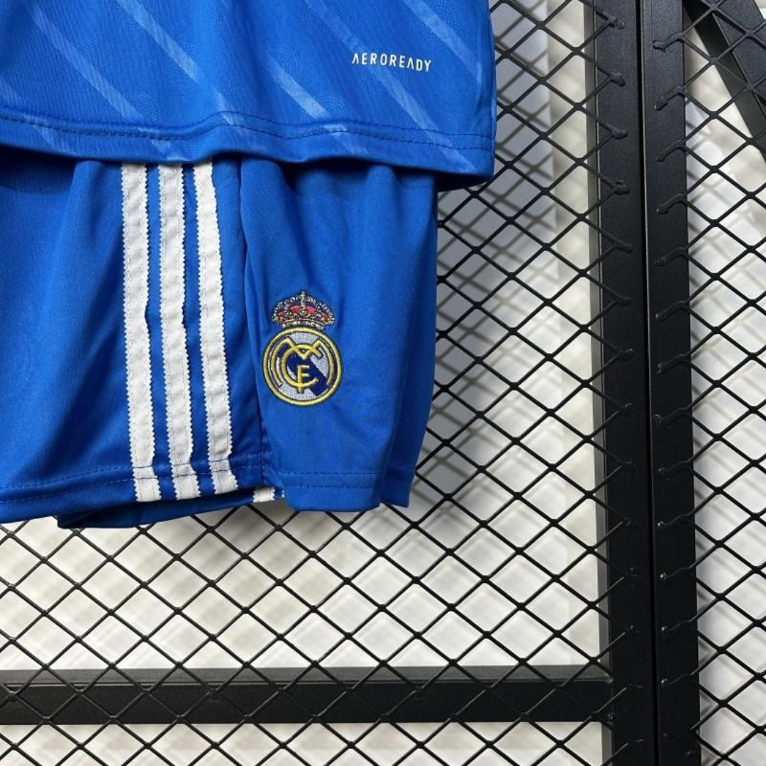 Kit Niños Real Madrid 25/26 Alternativa