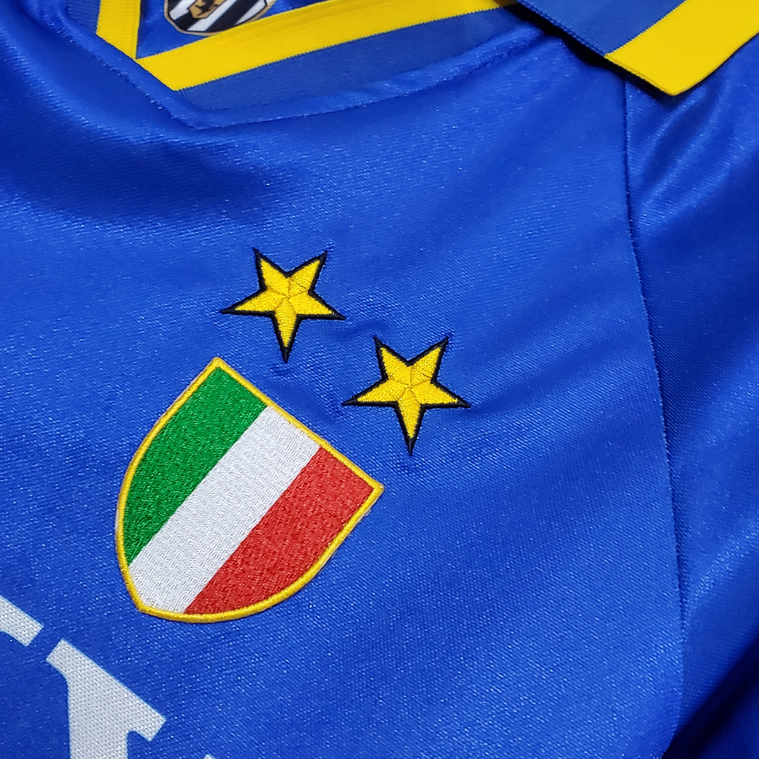 Camiseta Retro Juventus 95/96 Visita