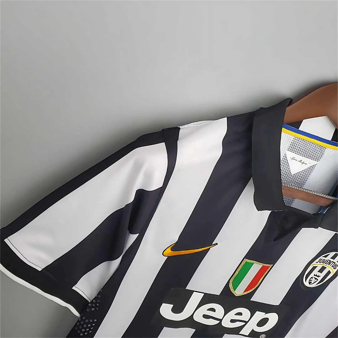 Camiseta Retro Juventus 14/15 Local
