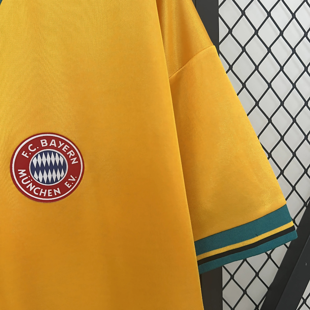 Camiseta Retro Bayern Múnich 93/96 Visita