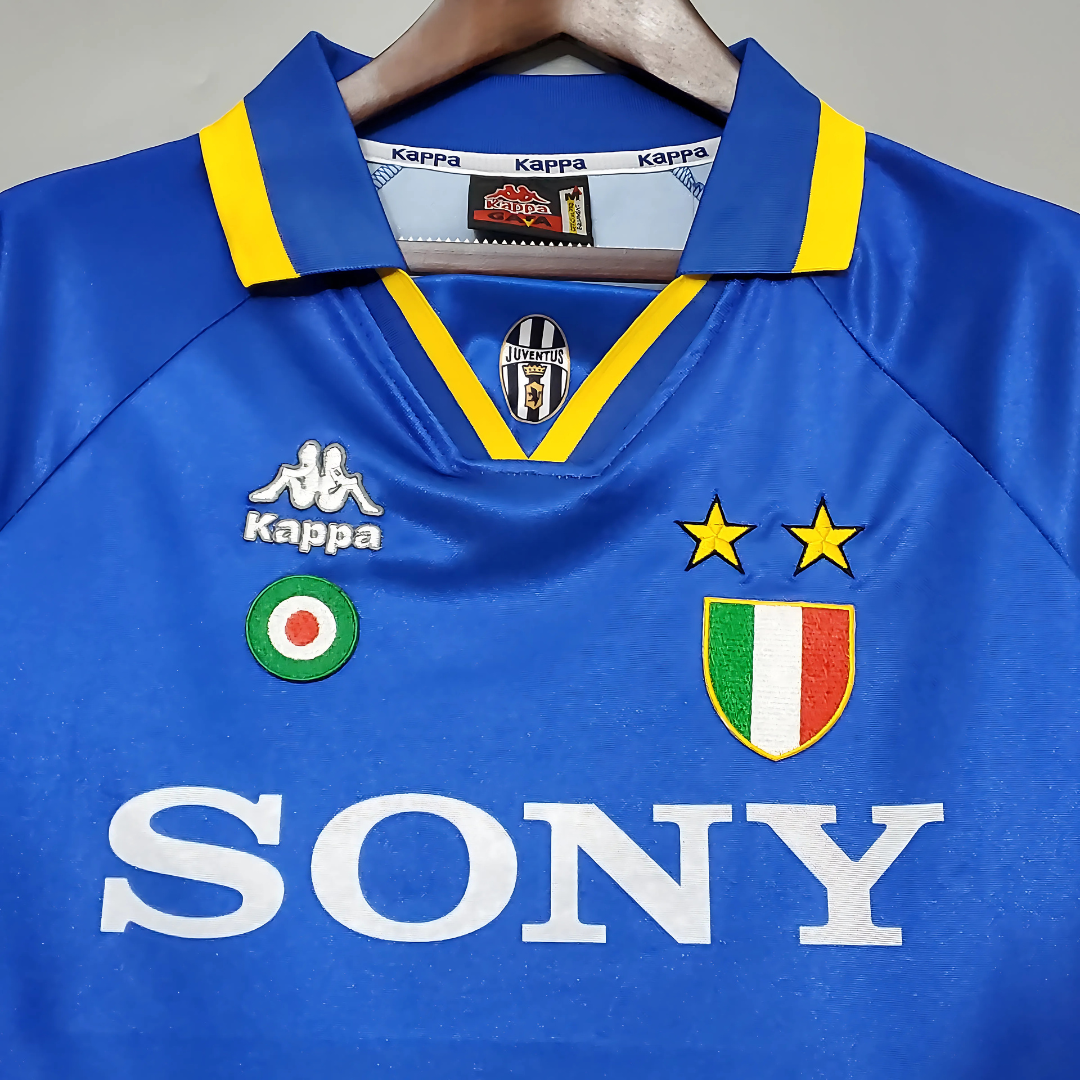 Camiseta Retro Juventus 95/96 Visita