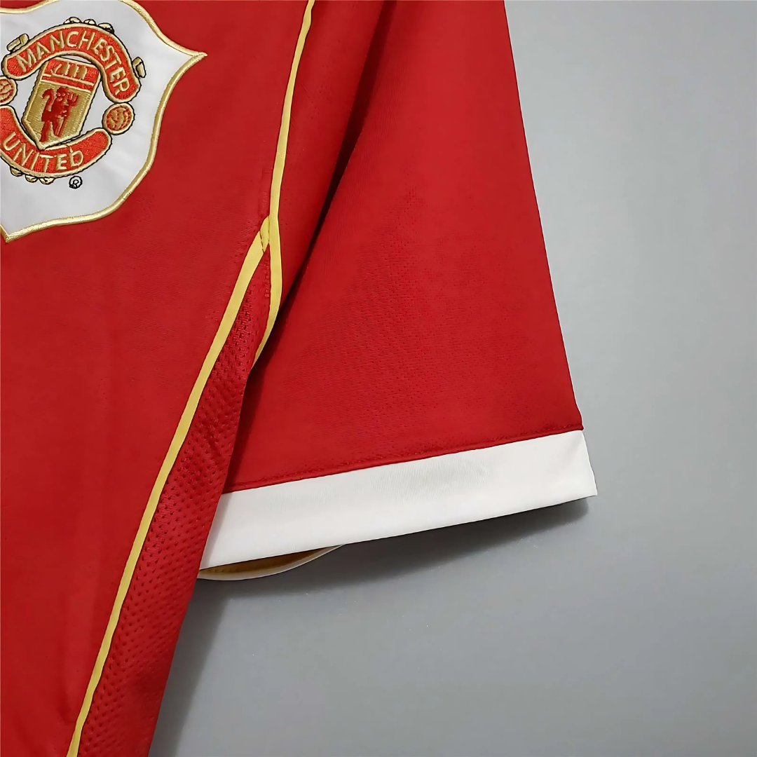 Camiseta Retro Manchester United 06/07 Local