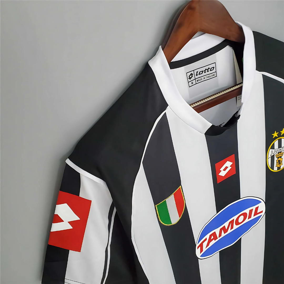 Camiseta Retro Juventus 02/03 Local