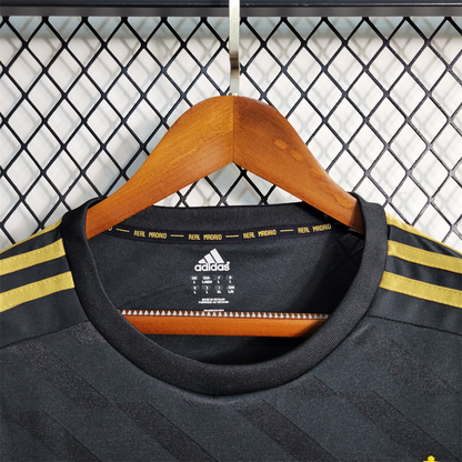 Camiseta Retro Real Madrid 11/12 Visitante