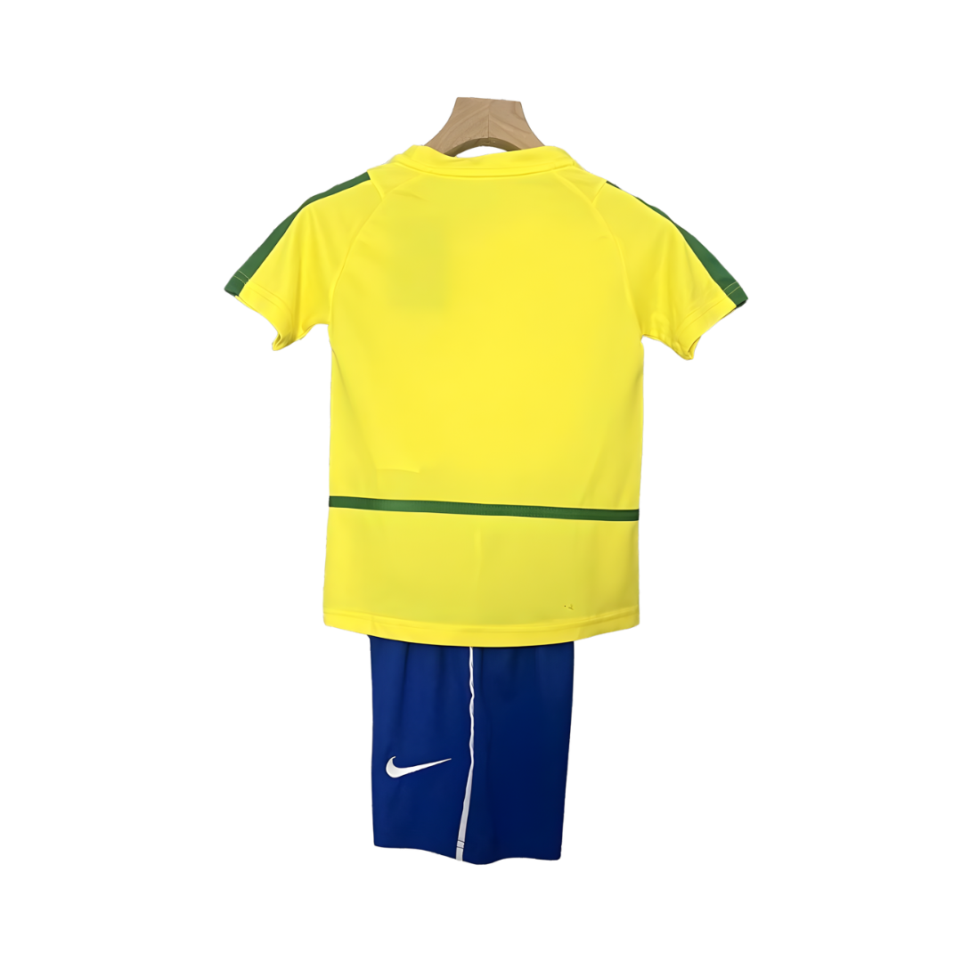 Kit Niños Retro Brasil 2002 Local