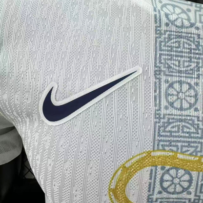 Camiseta Tottenham 25/26 Snake New Year Edition