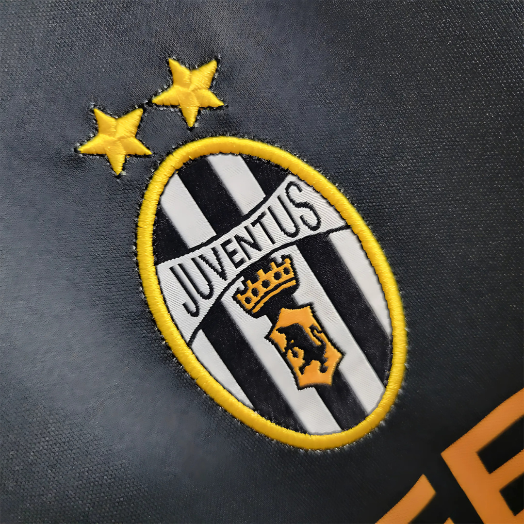 Camiseta Retro Juventus 01/02 Visita