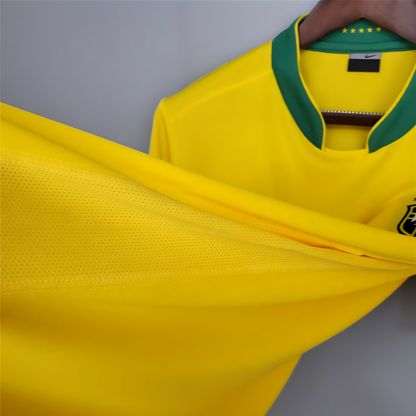 Camiseta Retro Brasil 2006 Local